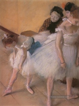 vor der Probe 1880 Impressionismus Ballett Tänzerin Edgar Degas Ölgemälde